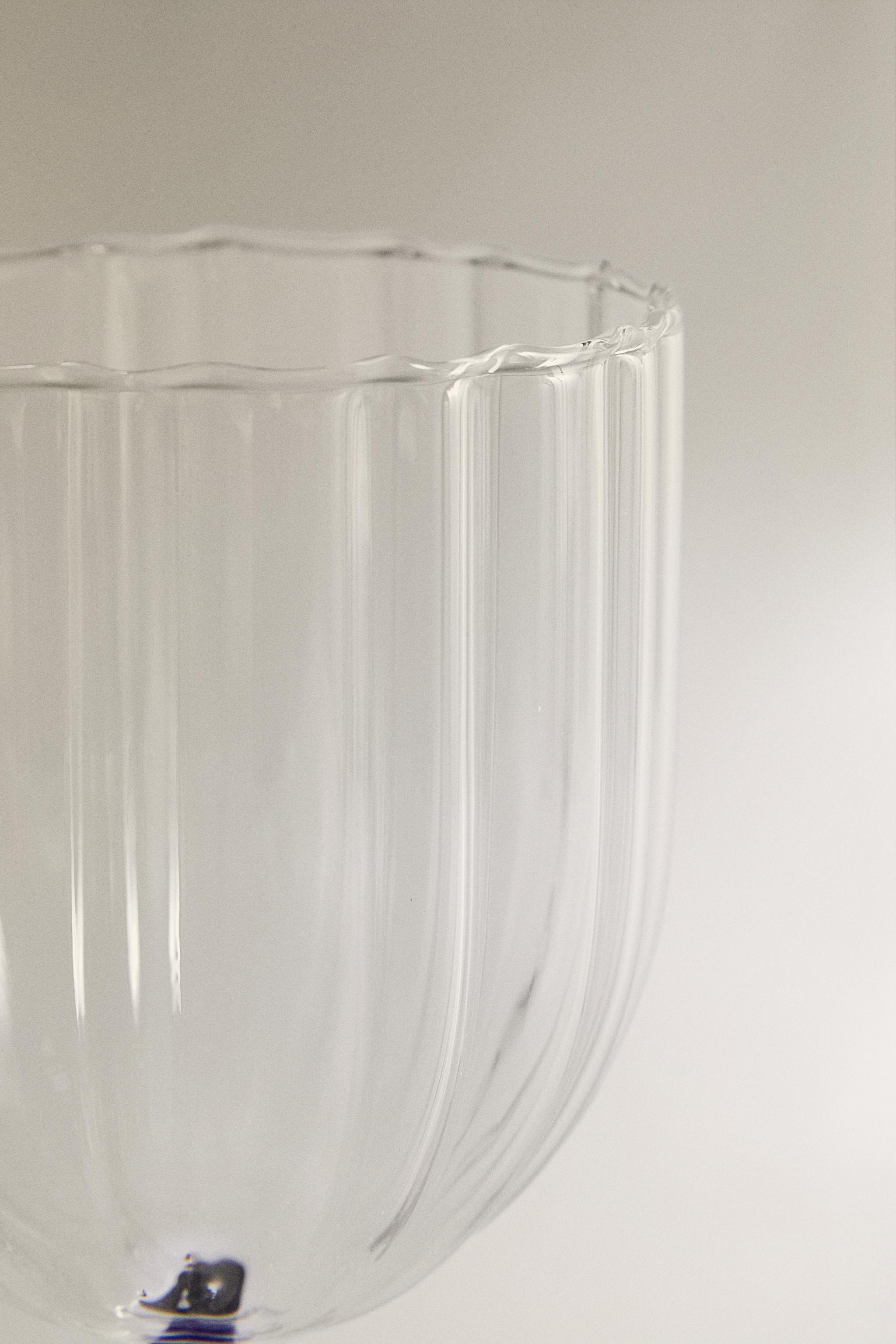 BOROSILICATE GLASS WITH COLOURED STEM